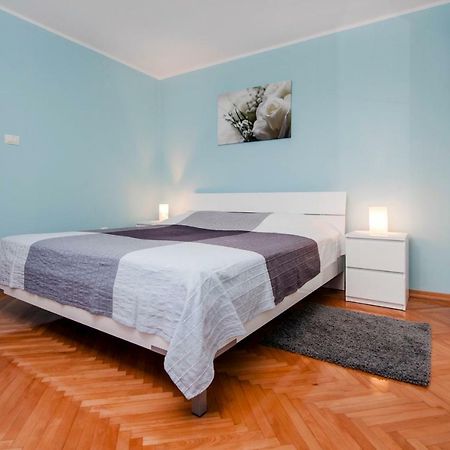 Apartment Anastasia Rovigno Esterno foto