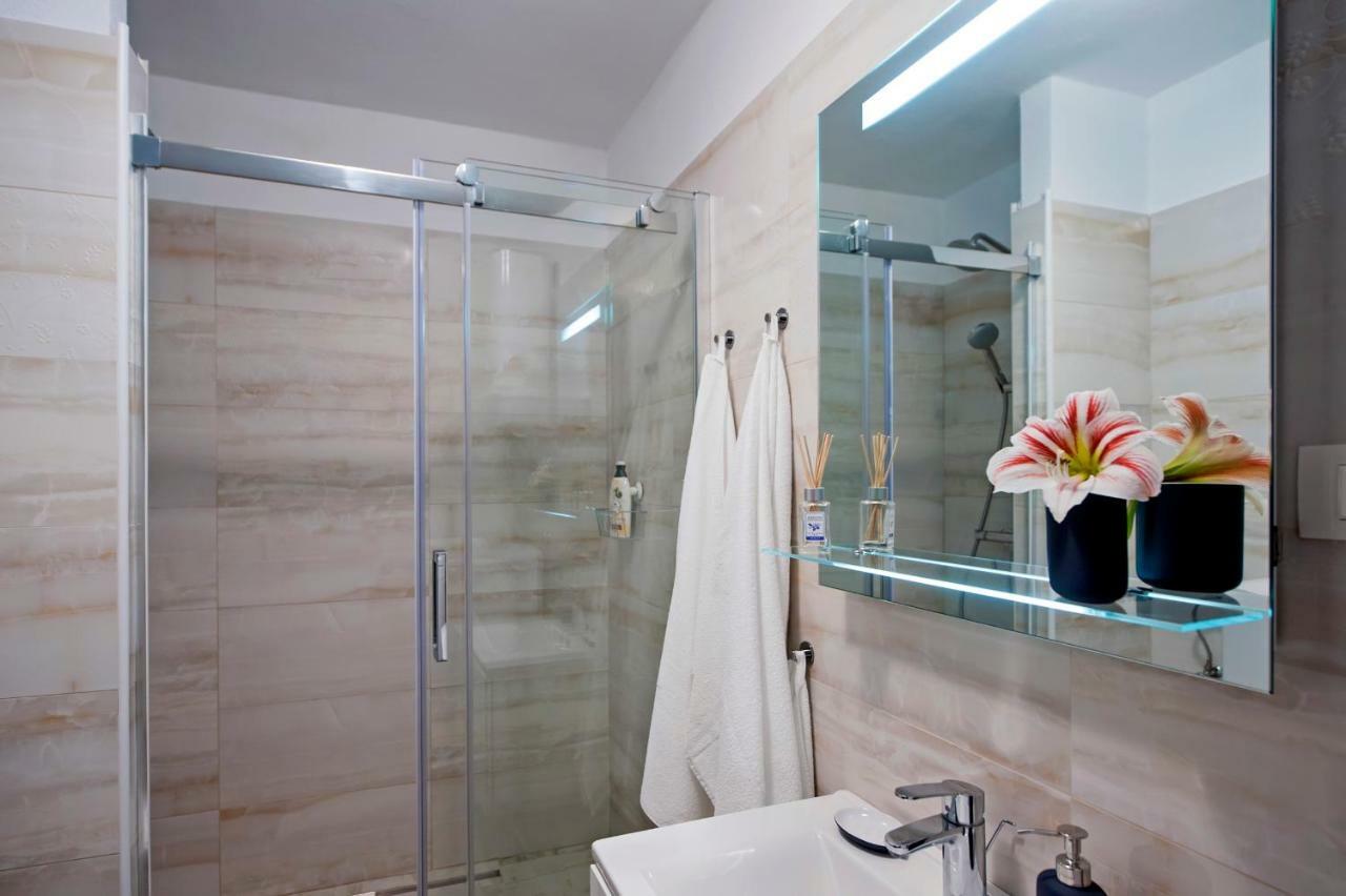 Apartment Anastasia Rovigno Esterno foto