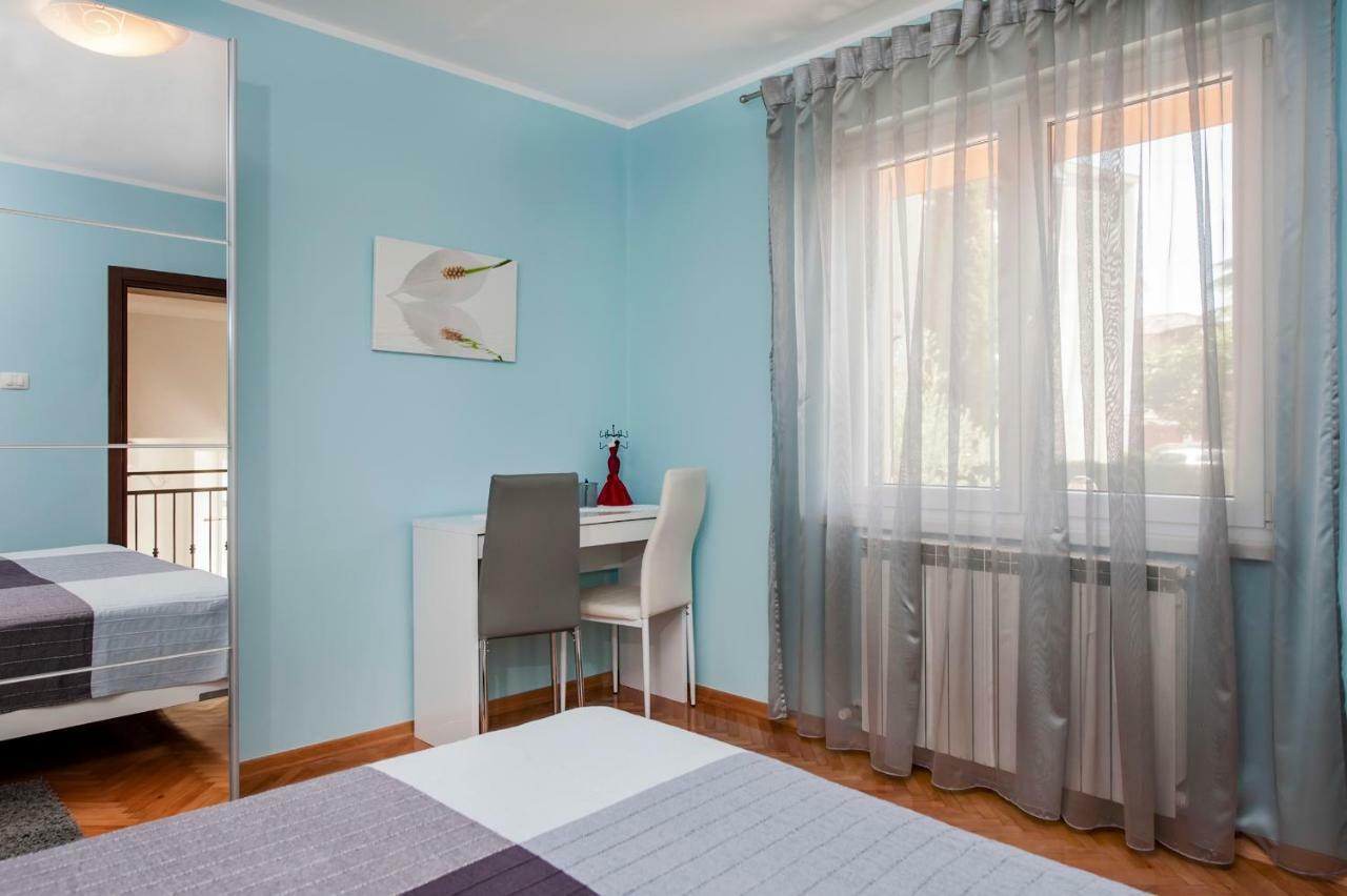 Apartment Anastasia Rovigno Esterno foto