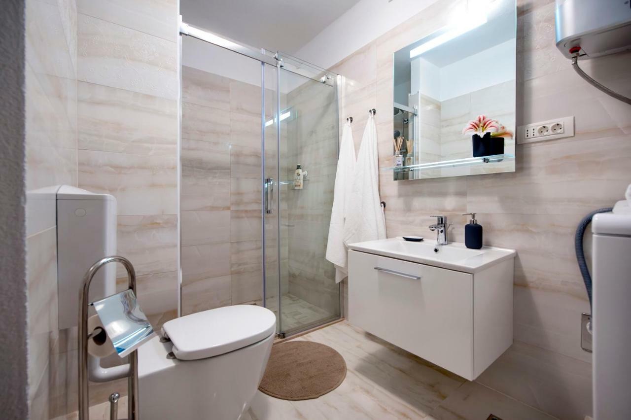 Apartment Anastasia Rovigno Esterno foto
