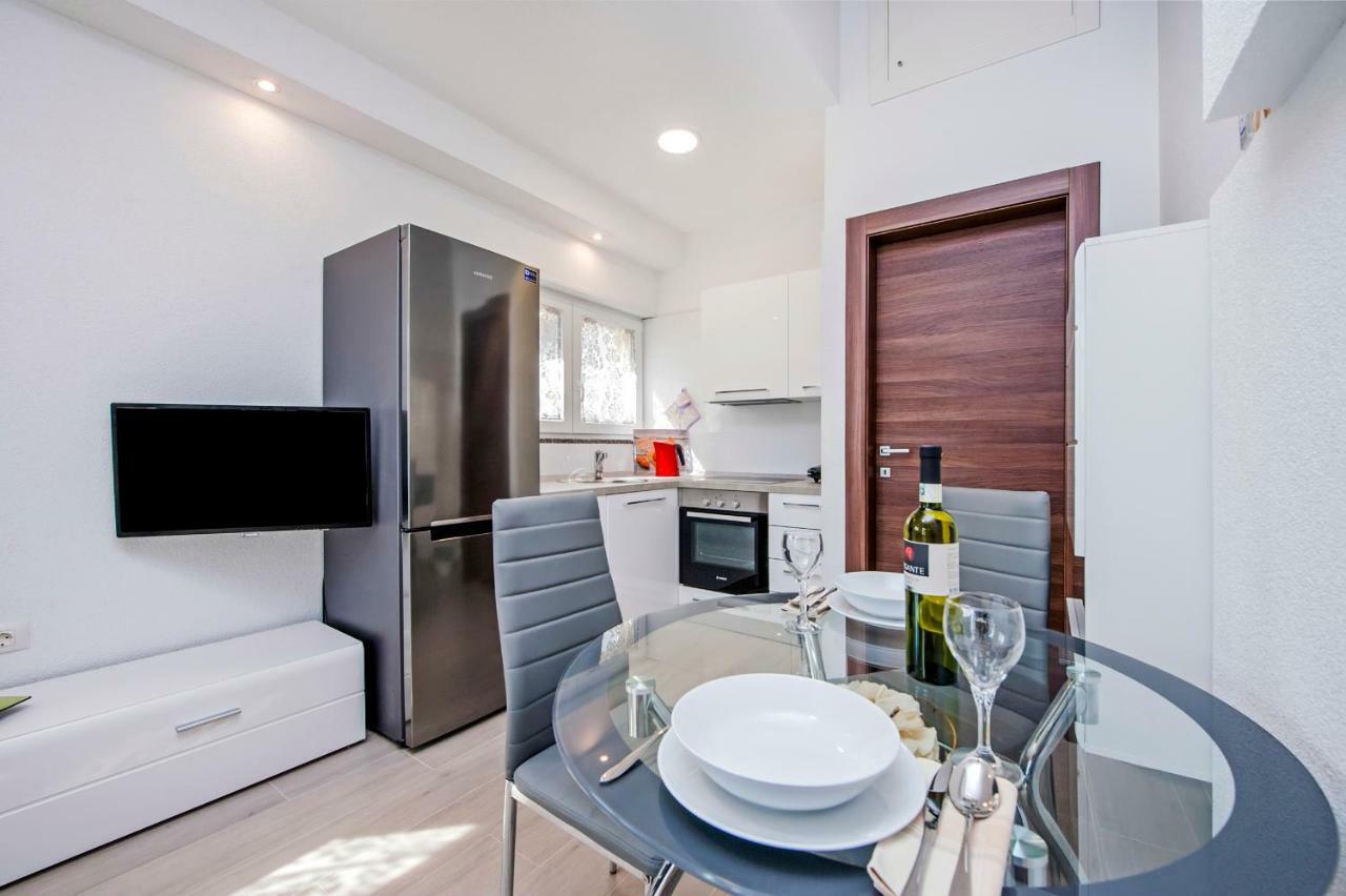Apartment Anastasia Rovigno Esterno foto